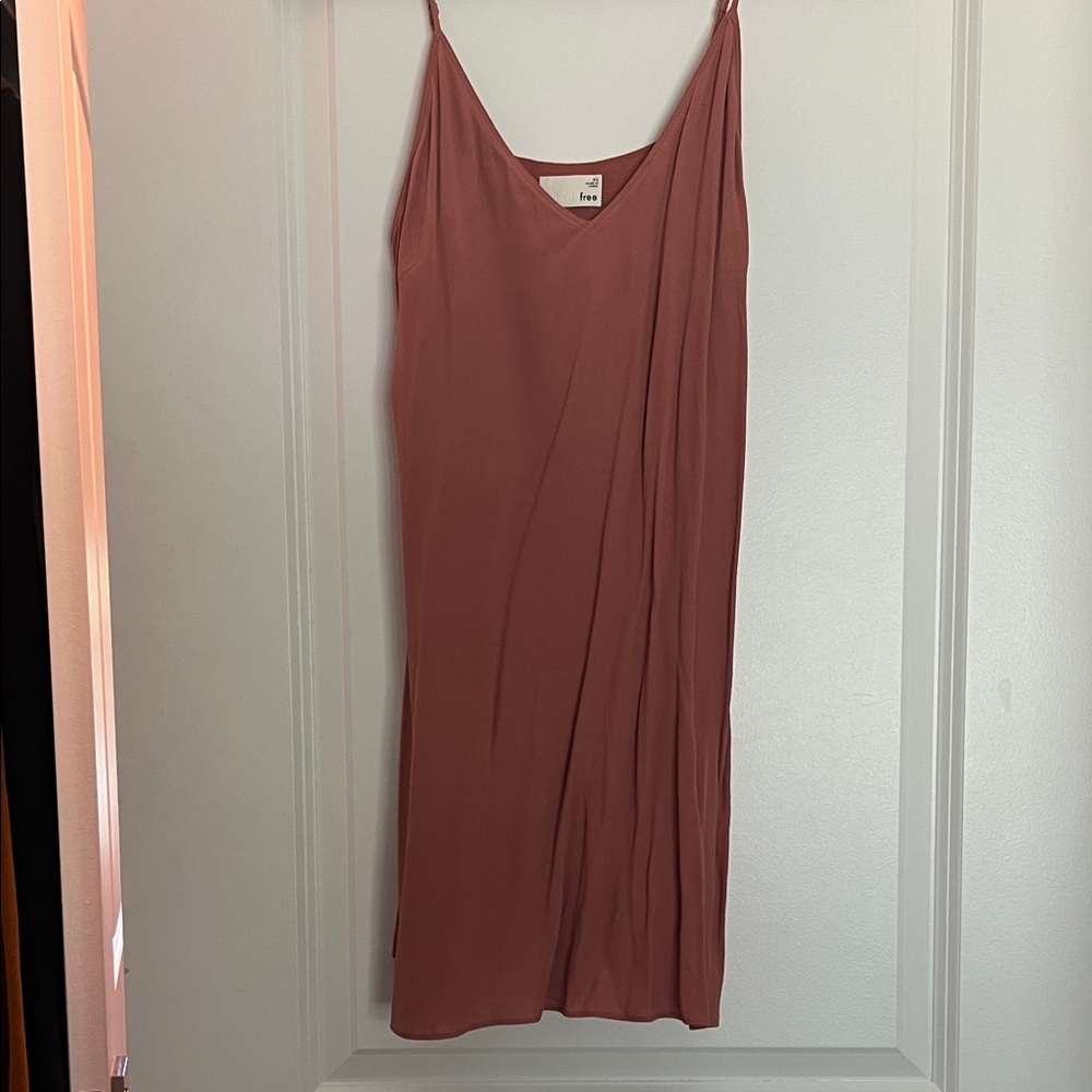 Wilfred Dusty Rose V-Neck Dress